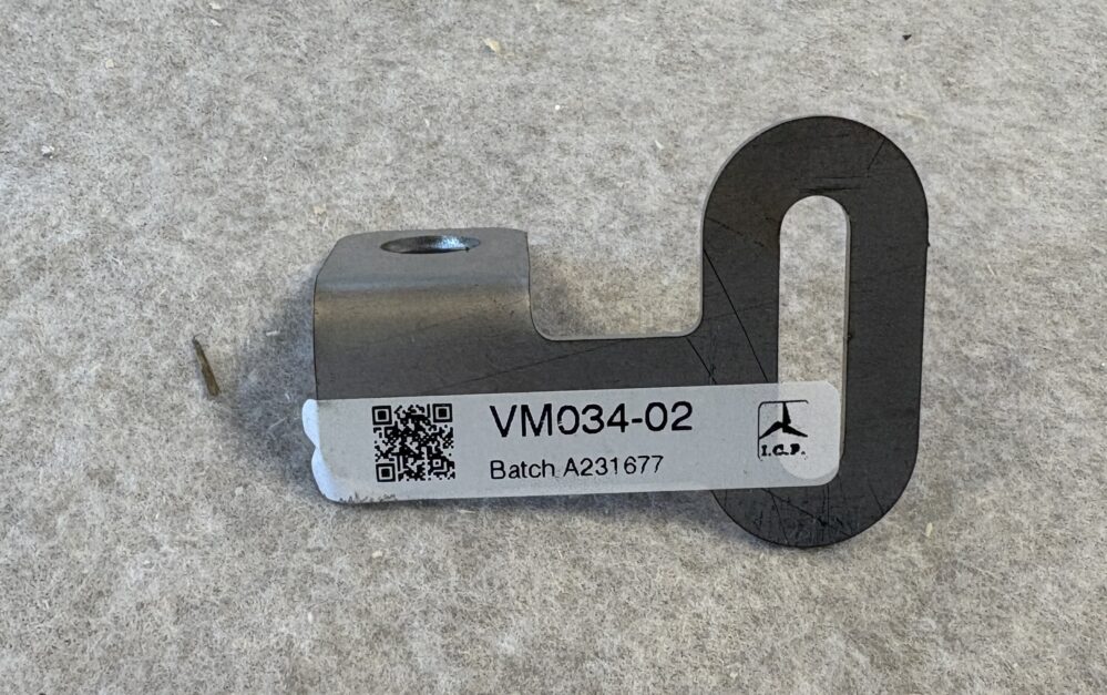 ICP Left bracket water radiator Savannah S (VM034)