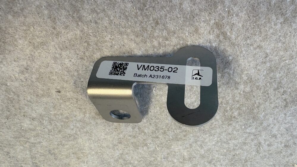 ICP Right bracket water radiator Savannah S (VM035)